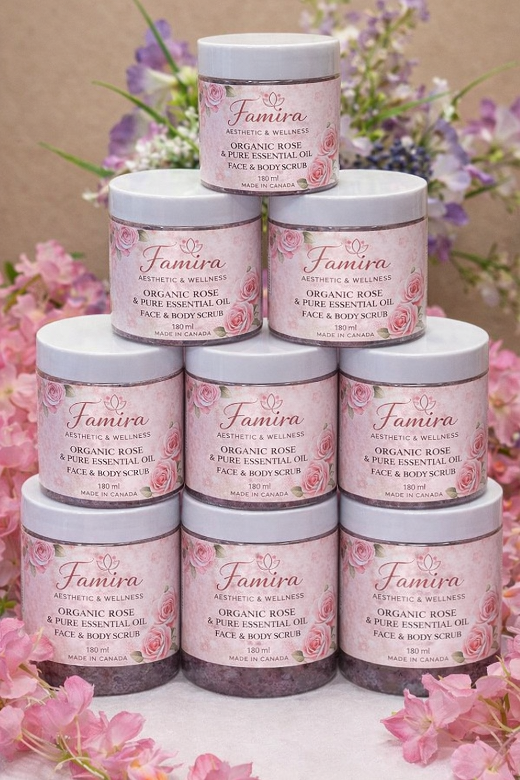 🌹 Rose Petals Handmade Scrub
Exfoliating • Hydrating • Brightening✨